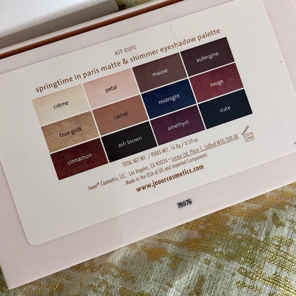 JOUER Springtime in Paris Matte/Metallic EyePallet - Picture 7 of 7